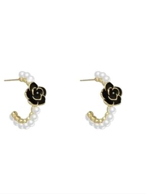 Pearl Hoop Earrings With Black Rose